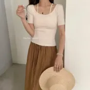 (店+)【GAT】GAT假兩件坑條短上衣 彈性 短版 假兩件 細肩帶 y2k 素t 雙肩 女上衣 gat 韓系女裝 秋冬 豆綠色 白色 黑色 淺杏色 深杏色 淺灰色 深灰色 灰藍色