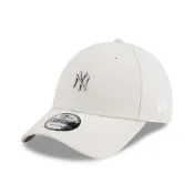 (店+)【NEW ERA】NEW ERA 男女 9FORTY METAL BADGE SS26 金屬 LOGO 紐約洋基 NE14889152