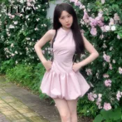 IELGY 女士甜美粉色無袖露背連衣裙